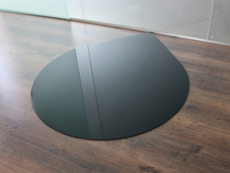 Tropfen 110cm Glas schwarz - Funkenschutzplatte Kaminbodenplatte Glasplatte Unterlage Ofen
